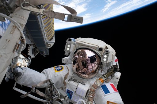 iss065e126255