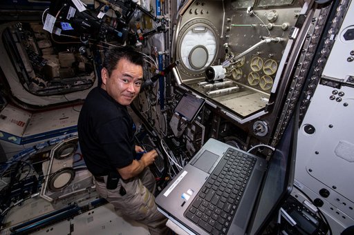 iss065e135164