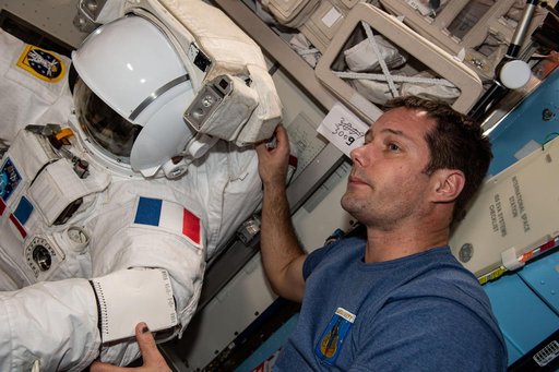 iss065e144290