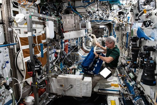 iss065e144326