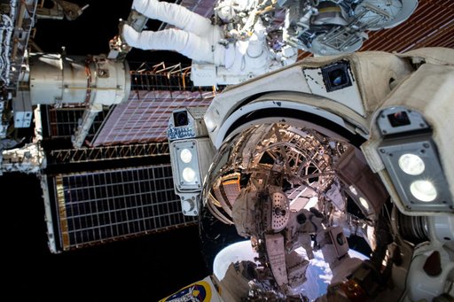 iss065e145237