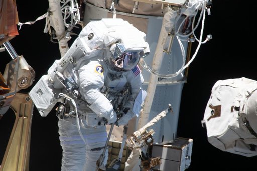 iss065e147132