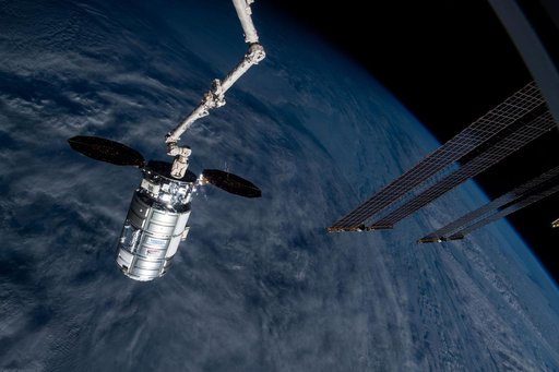 iss065e154183