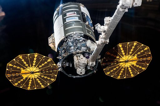 iss065e154213