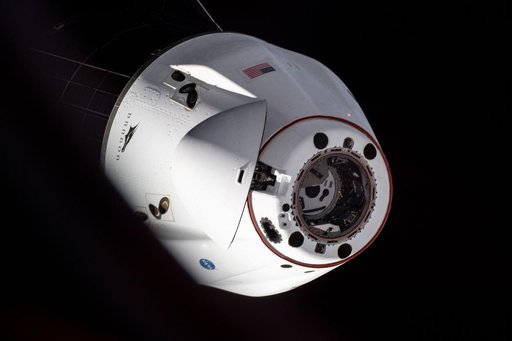 iss065e162289