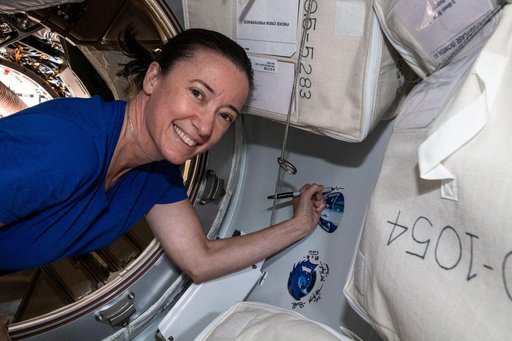 iss065e162499