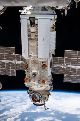 iss065e212046
