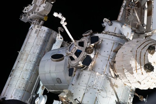iss065e241366