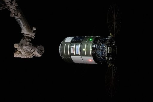 iss065e241646