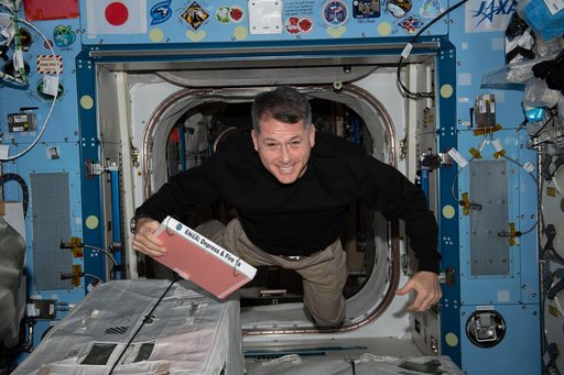 iss065e257442