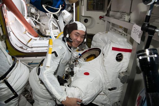 iss065e257472