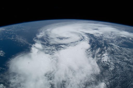 iss065e281869