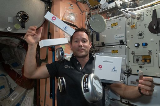 iss065e281904