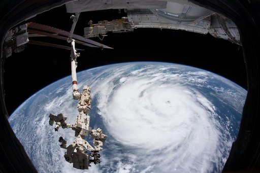 iss065e319494