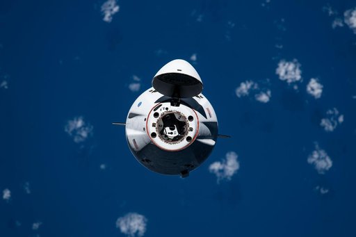 iss065e327840