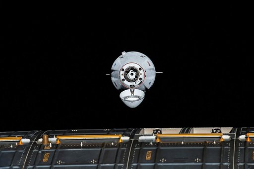 iss065e333824