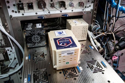 iss065e343729