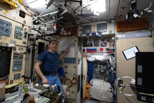 iss065e349552