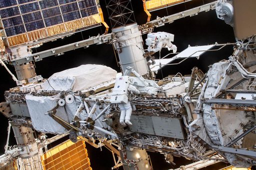 iss065e373746