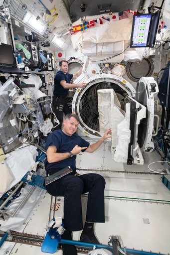 iss065e430900