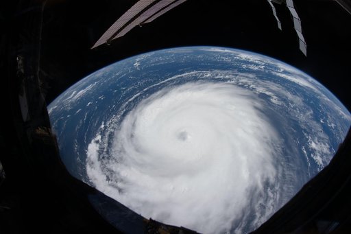 iss065e432572