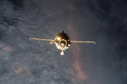 iss065e441937