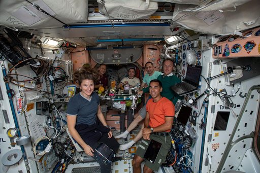 iss066e083000