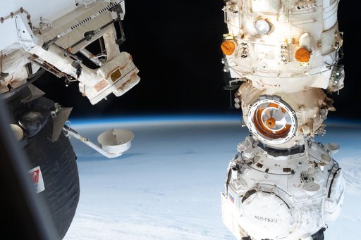 iss066e086503