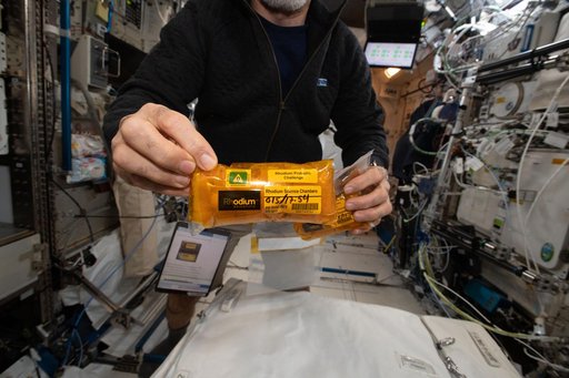 iss066e114374