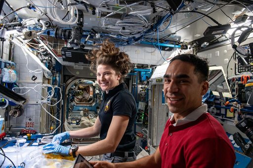 iss066e140558