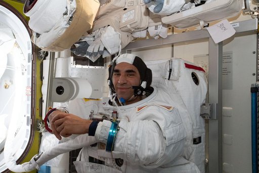 iss066e157112