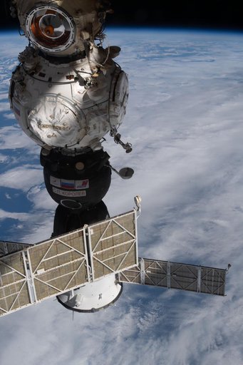 iss066e173447