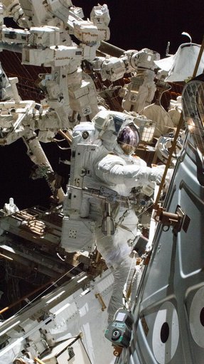 iss066e173933