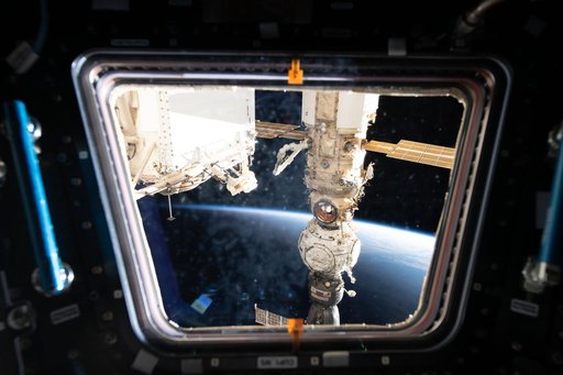 iss067e034152