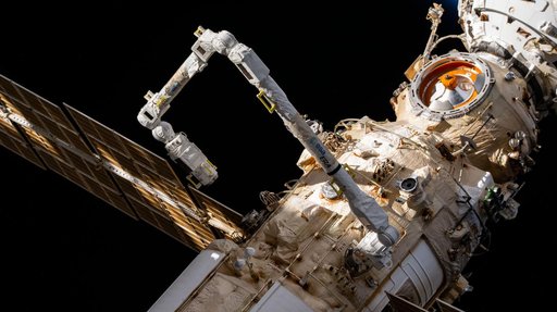 iss067e034865