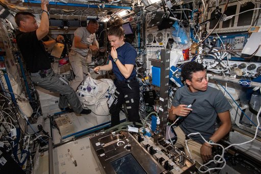 iss067e034980
