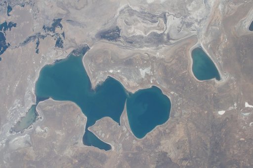 iss067e090063