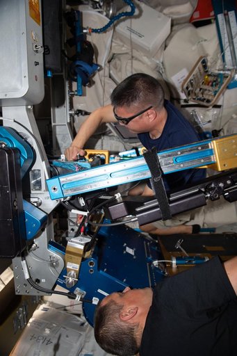 iss067e120164