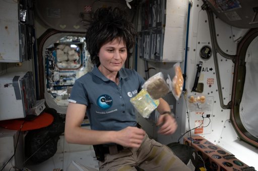 iss067e170528