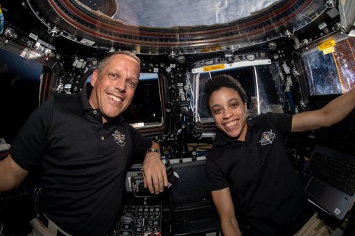 iss067e189405