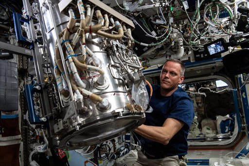 iss067e189903