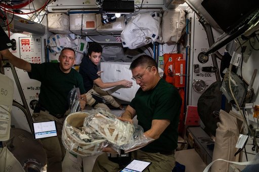 iss067e205717
