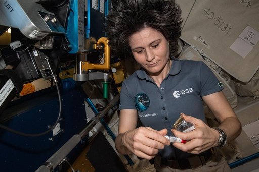 iss067e344865