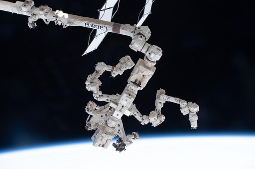 iss067e356122