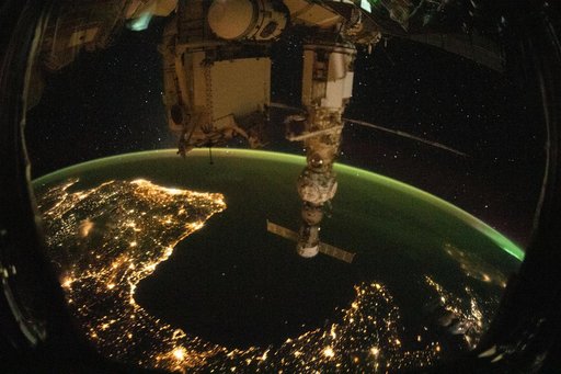 iss067e378764
