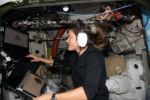 iss068e017876