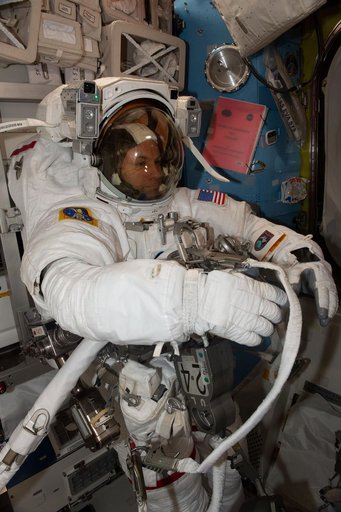 iss068e022316