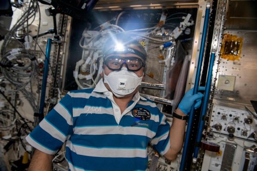 iss068e042026