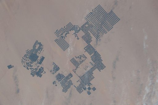iss068e050817