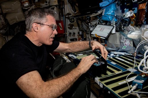 iss069e062389